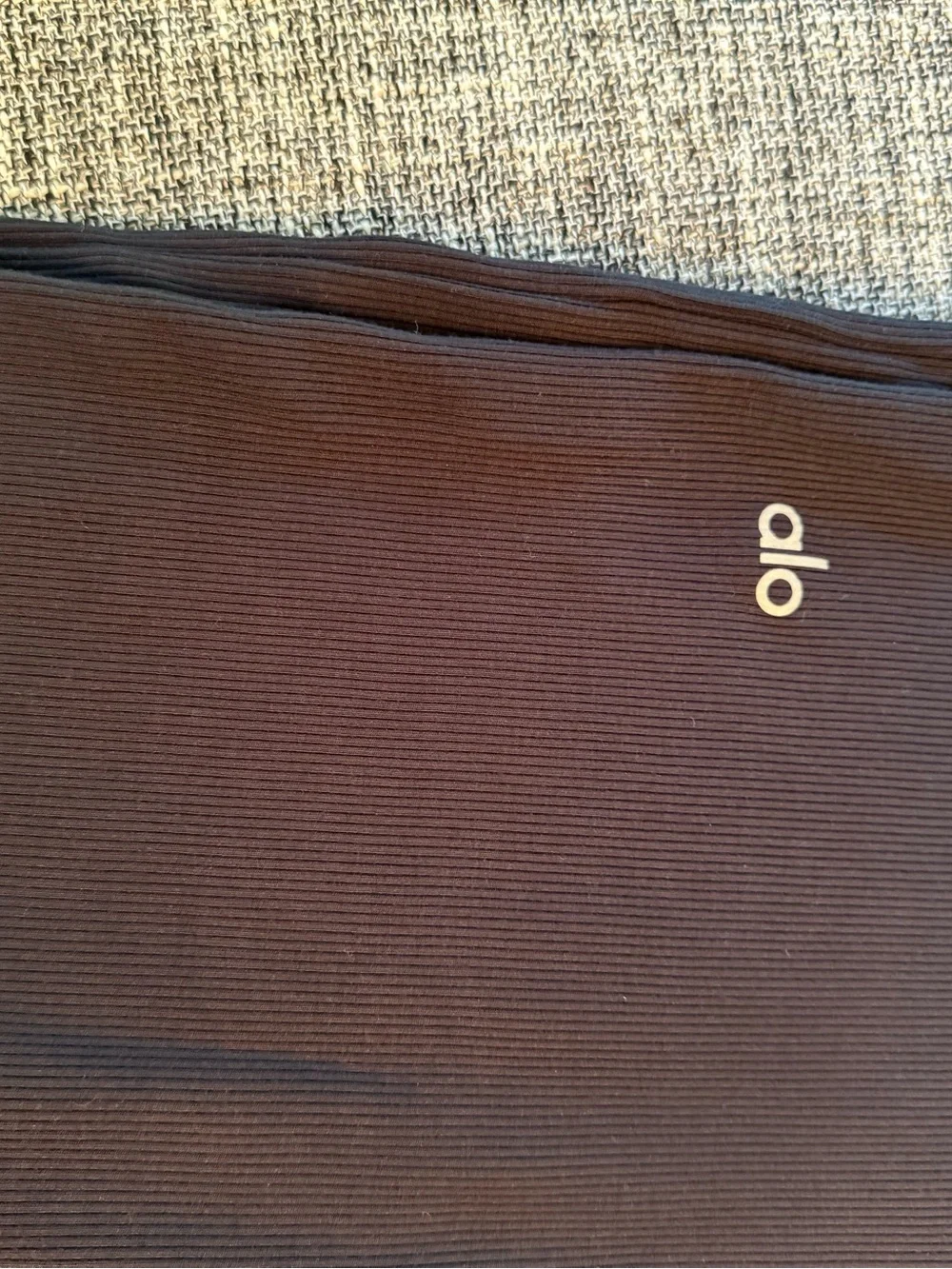 Alo Yoga Mid-Rise Dreamlight Straight Pant